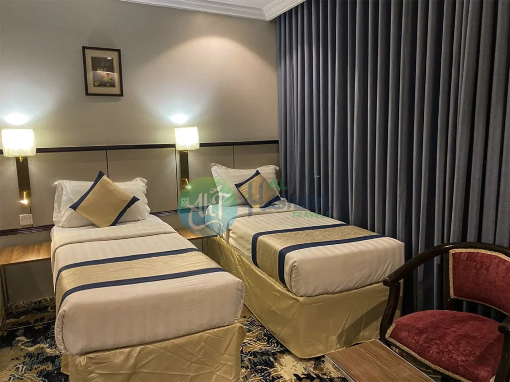 Hotel room arrangement